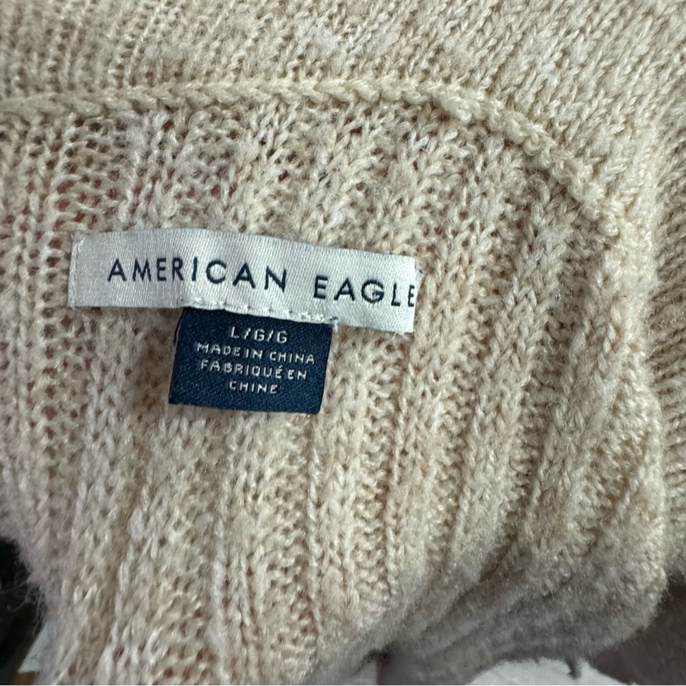 SOLD American eagle soft cardigan, size Large - Picture 4 of 4